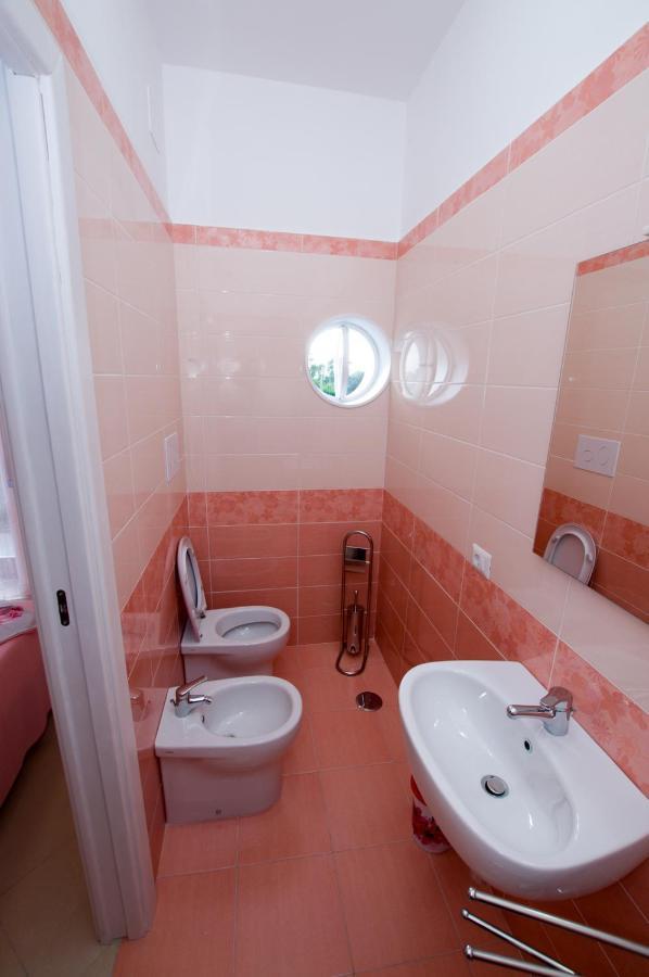 Villa Pascale - B&B - Casa Vacanze 卡斯特拉巴特 外观 照片